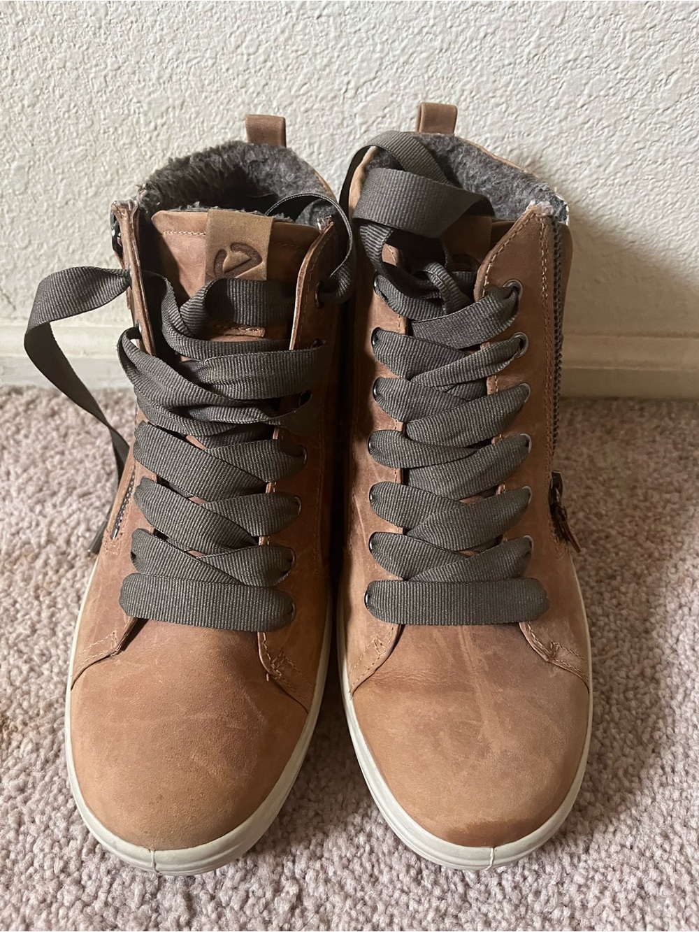 ECCO Soft 7 Tred women high top sneakers